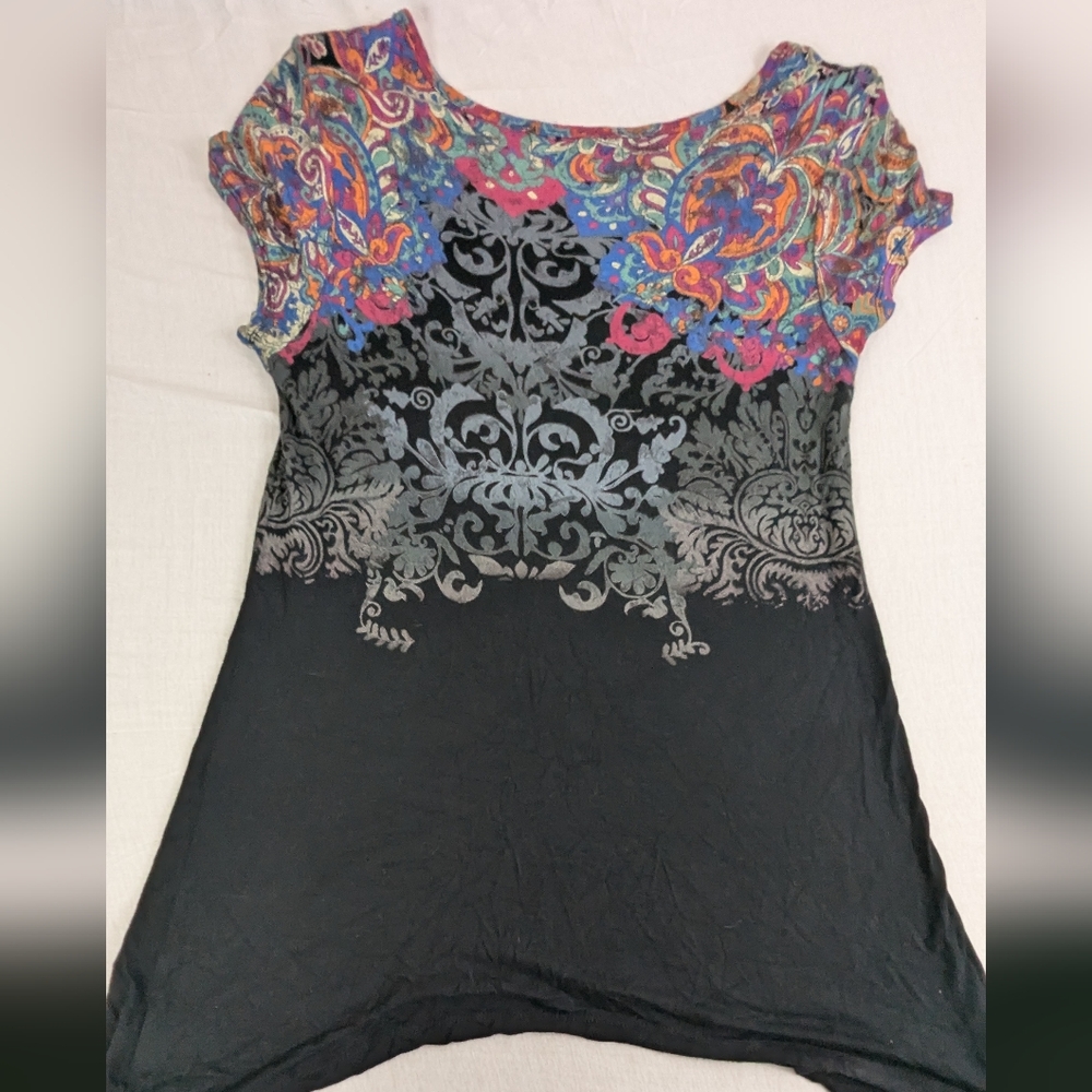 Decree Dark Floral Cap Sleeve Abstract Tunic - Flirty and Flattering Large - Picture 6 of 6